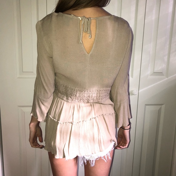 beige linen-like top - Picture 2 of 2